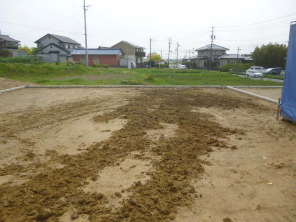 太陽ハウジングの今【土地を整備して基礎をつくりました！】