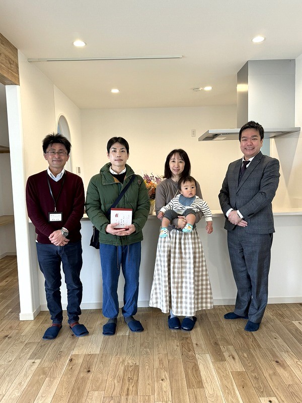 納得いくまで何度も相談。希望の土地で外観にこだわったマイホーム。