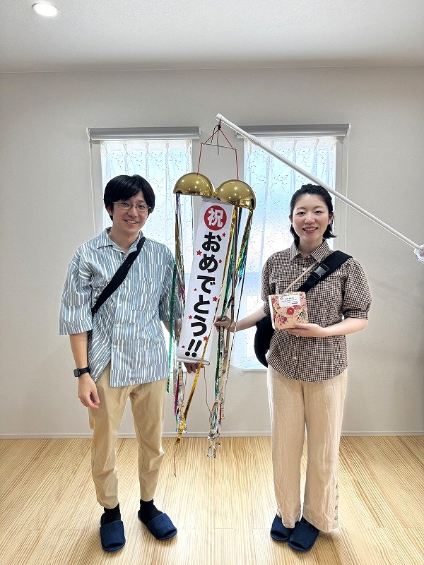 焦りも不安もゼロに。ダントツの親身さで叶えた、こだわり間取りの３階建て。