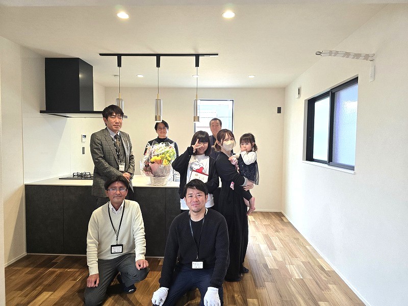 狭小地での家づくり。高い提案力で叶えた、長く安心して暮らせる住まい。