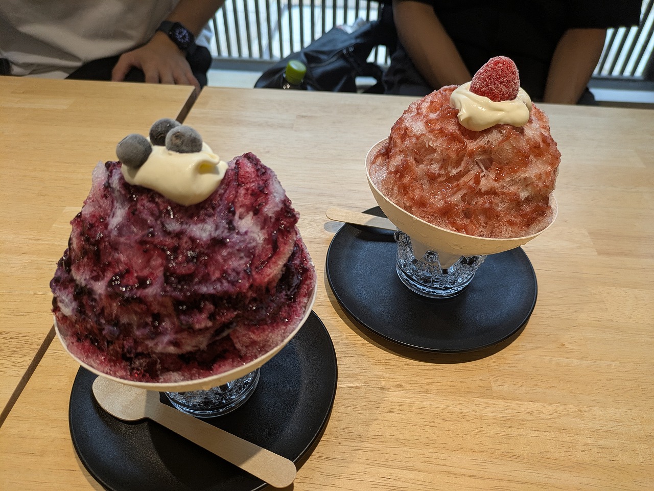 ブルーベリーといちごのかき氷